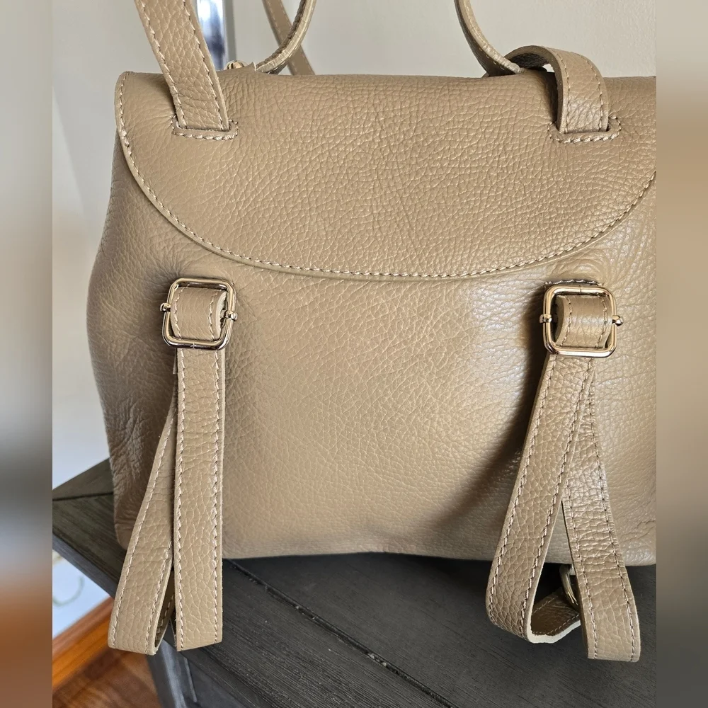 Medici Firenze Italian Pebbled Leather Backpack Bag